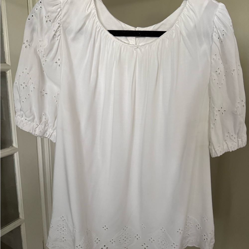NWT Old Navy Eyelet Blouse (L)